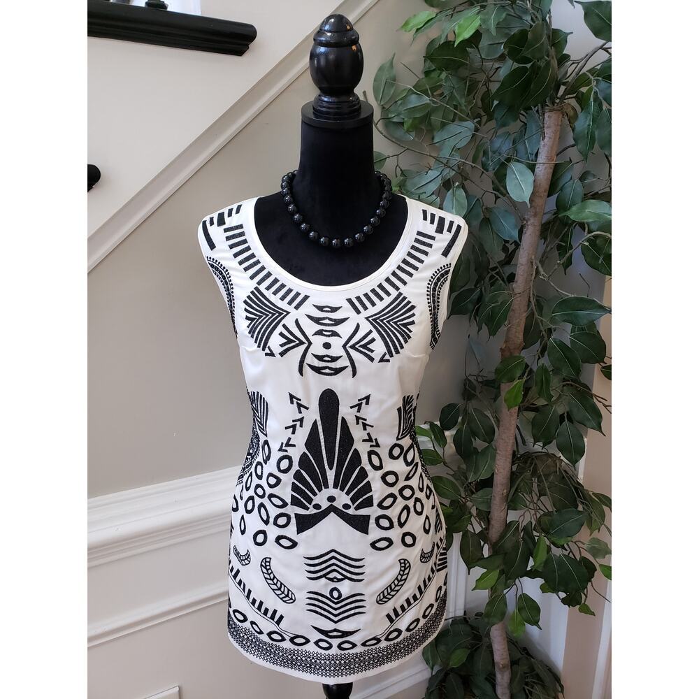Jodi Arnold For The Limited Top Blouse Women's 2 White Black Aztec Print Lined
